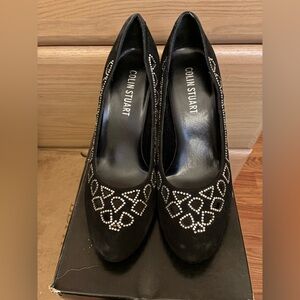 Colin Stuart Black Heels w/Rhinestone Design, Size 7.5